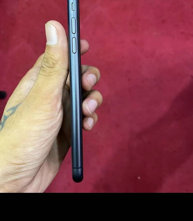 Apple iPhone 11 2