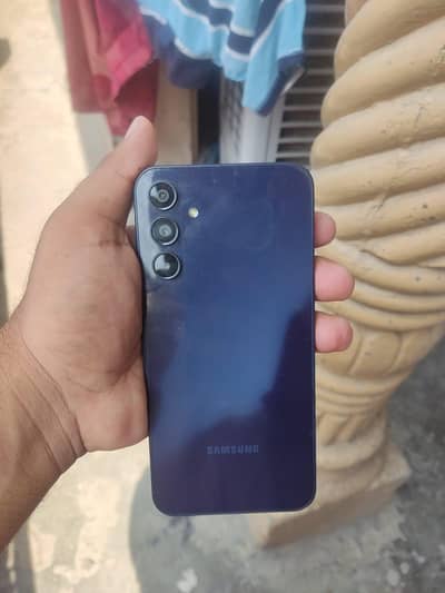 Samsung Mobile A15 5G (8/256) with box charger