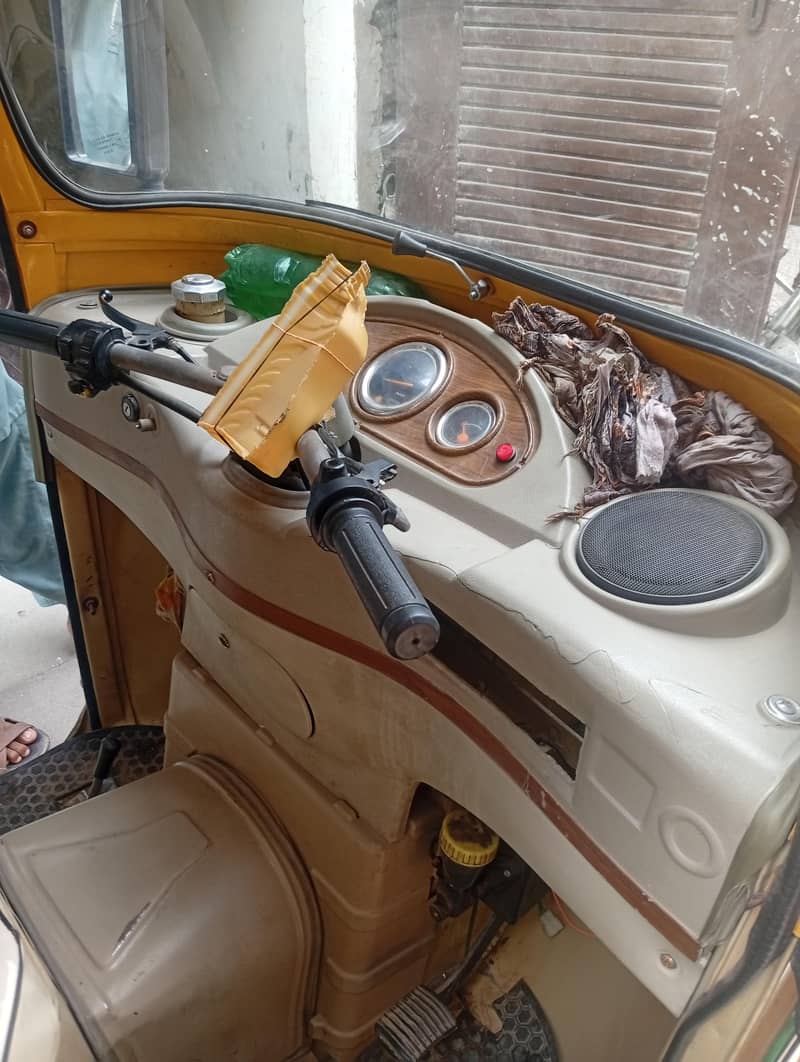 auto rikshaw 2