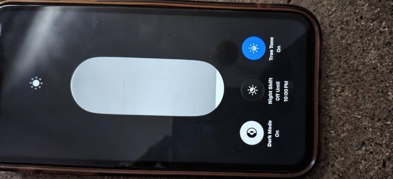 Apple iPhone 11 4
