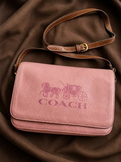 Pre-Owned GUESS Pink Handbag – Good Condition