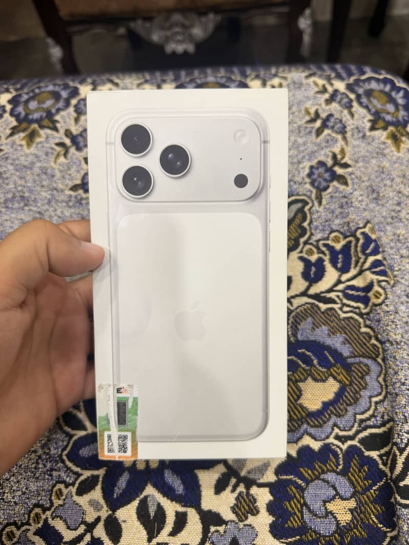 Apple iPhone 17 Pro Max 0