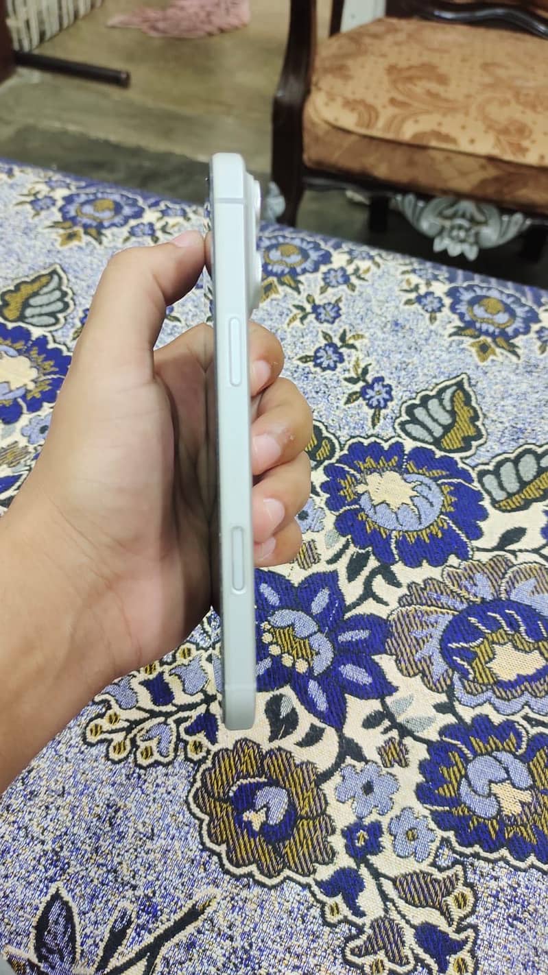 Apple iPhone 17 Pro Max 3