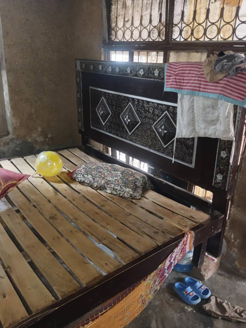 one bed 1