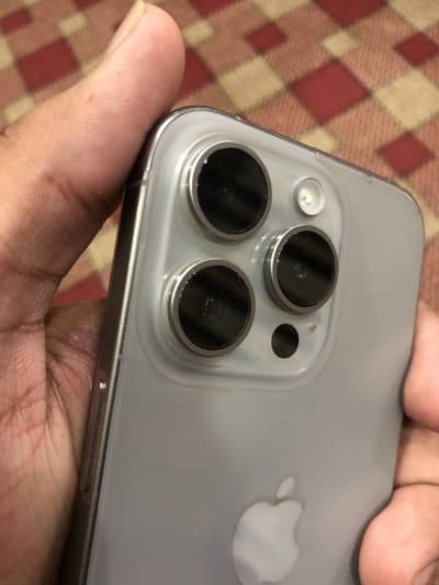 iPhone 15 Pro 128GB JV  Natural Titanium