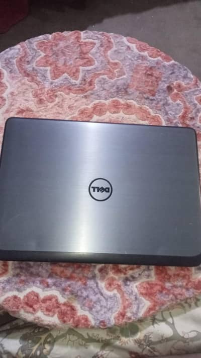 I 5 generation. . 8 gb ram. . 128 ssd alag. . . 500 jb ssd. . . . 14 inch screen