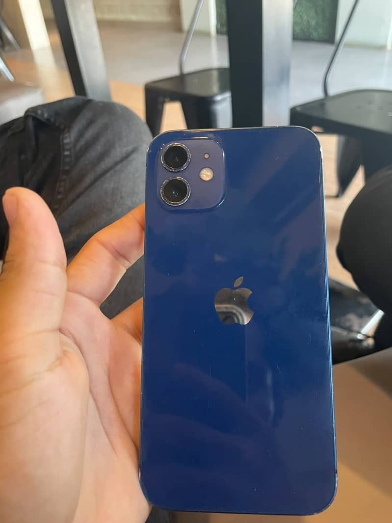 Apple iPhone 12 1
