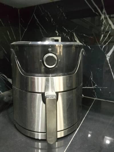 Air fryer - Imported - Never Used