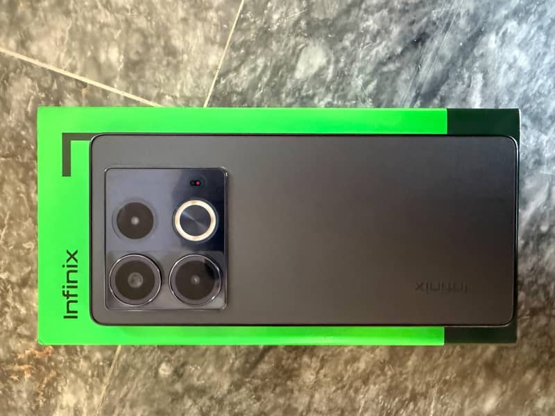 Infinix Note 40 0