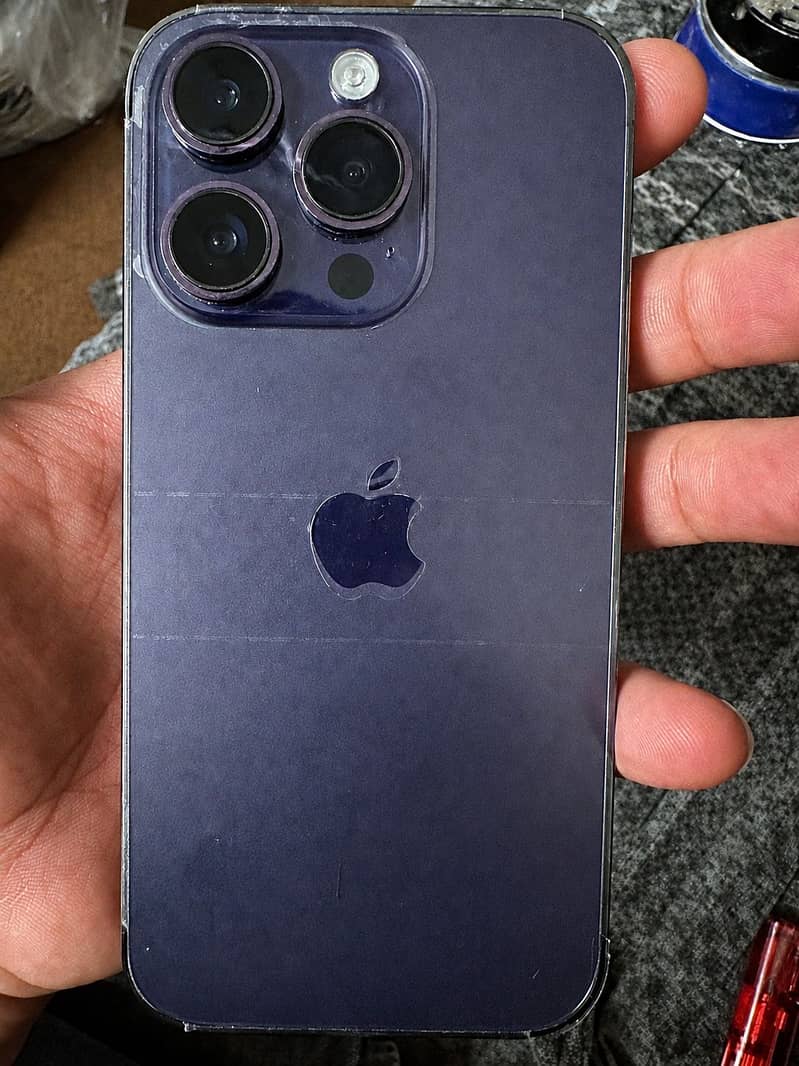 Apple iPhone 14 Pro 1