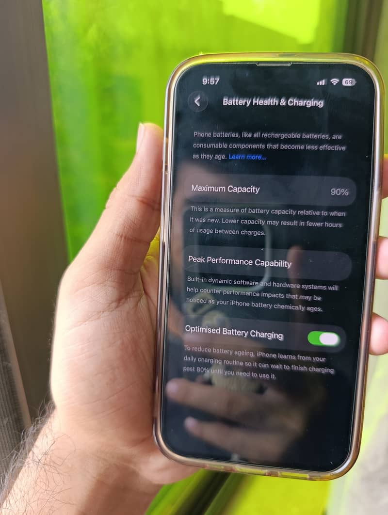 Apple iPhone 13 4