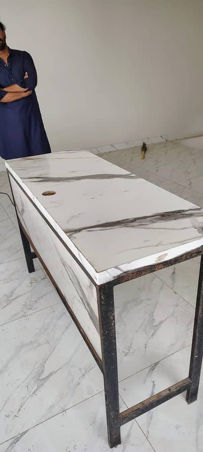 workstation table small table and main office room table