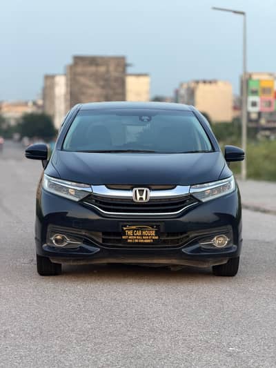 Honda Fit Shuttle 2015