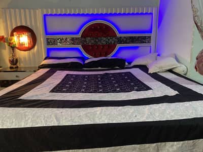 Bed+2 side tables+ makeup table for sale 03195656083