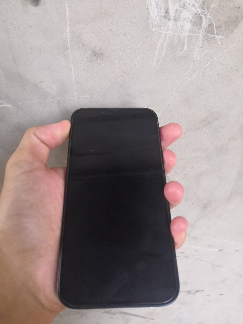 Apple iPhone 14 4