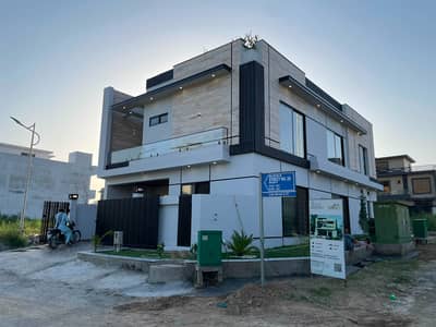 8 Marla Corner Luxury House For Sale Block E, Multi Gardens B-17 Islamabad.