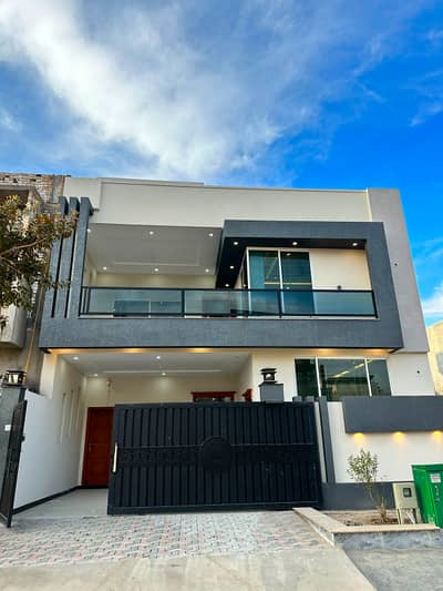 8 Marla Luxury House For Sale Block E Multi Gardens B-17 Islamabad