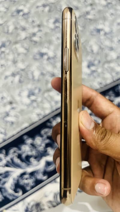 Apple iPhone 11 Pro