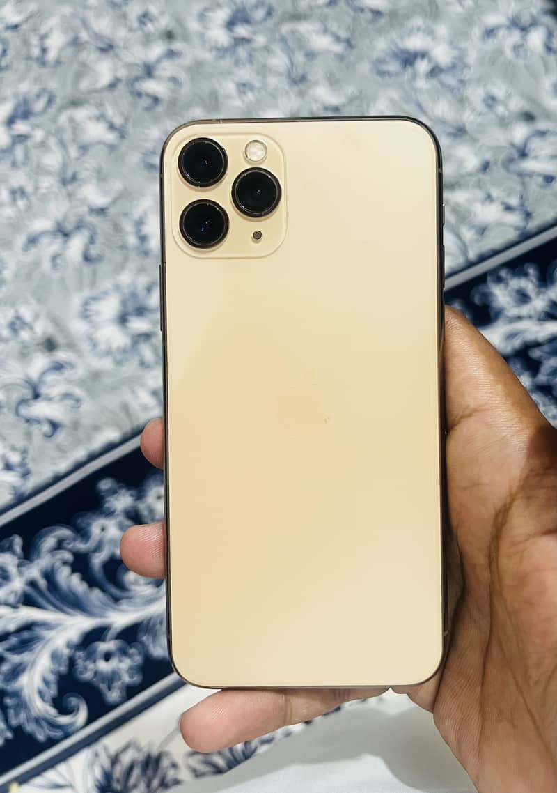 Apple iPhone 11 Pro 2