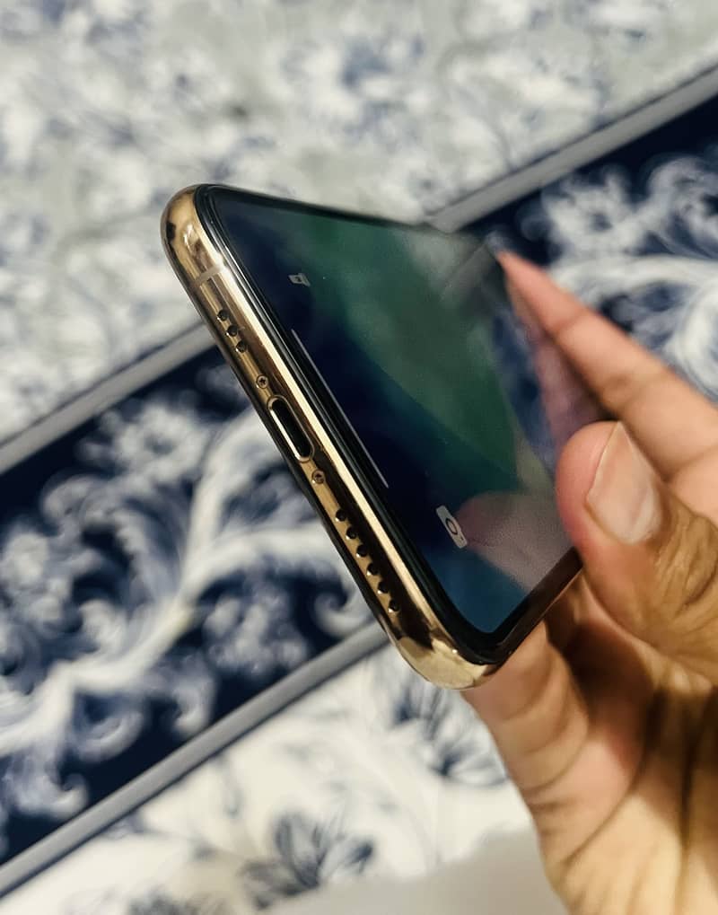 Apple iPhone 11 Pro 5