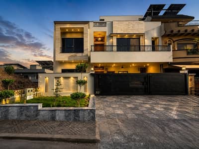 On Excellent Location 14 Marla Spacious House Is Available In G-13 For sale