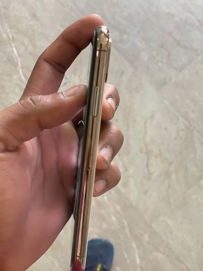 Apple iPhone XS
