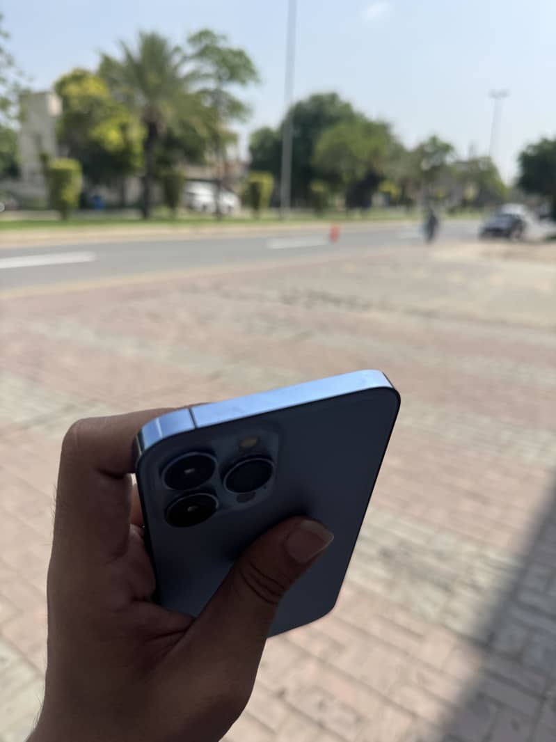 Apple iPhone 13 Pro Max 10