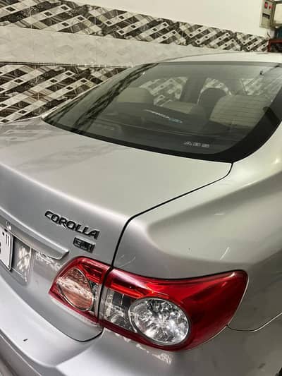 Toyota Corolla GLI 2011