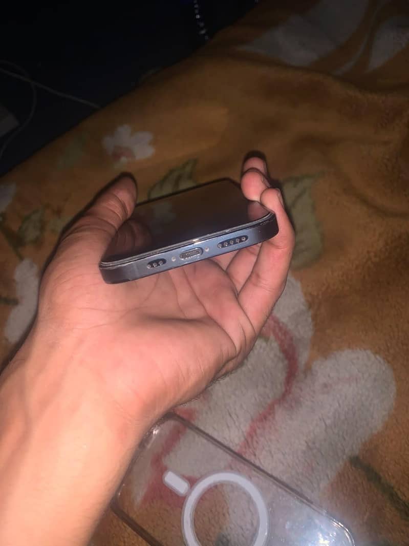 Apple iPhone 12 Pro 2