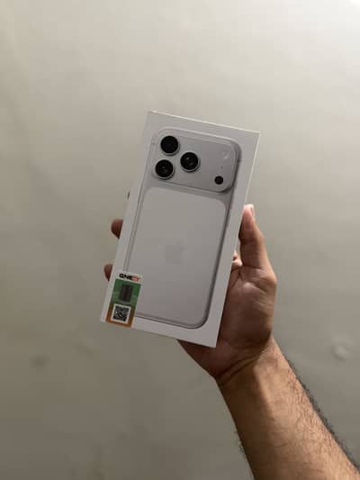 Apple iPhone 17 Pro just 1 cycle count