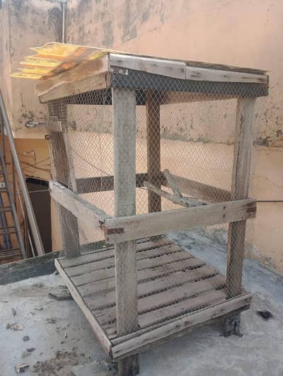 2/4 wooden cage