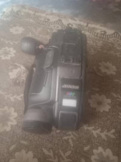 camera sale karna ha jis BHAI na lana ho vo rabata karay03281631287