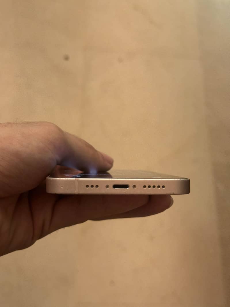 Apple iPhone 13 3