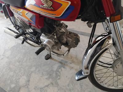 Honda cd70 2025