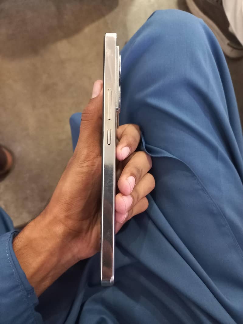 Infinix Note 40 2
