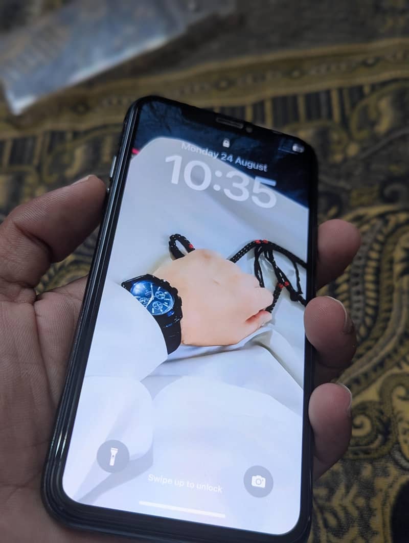 Apple iPhone X 0