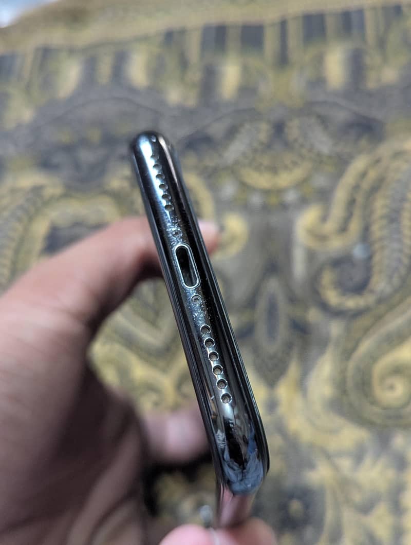 Apple iPhone X 2