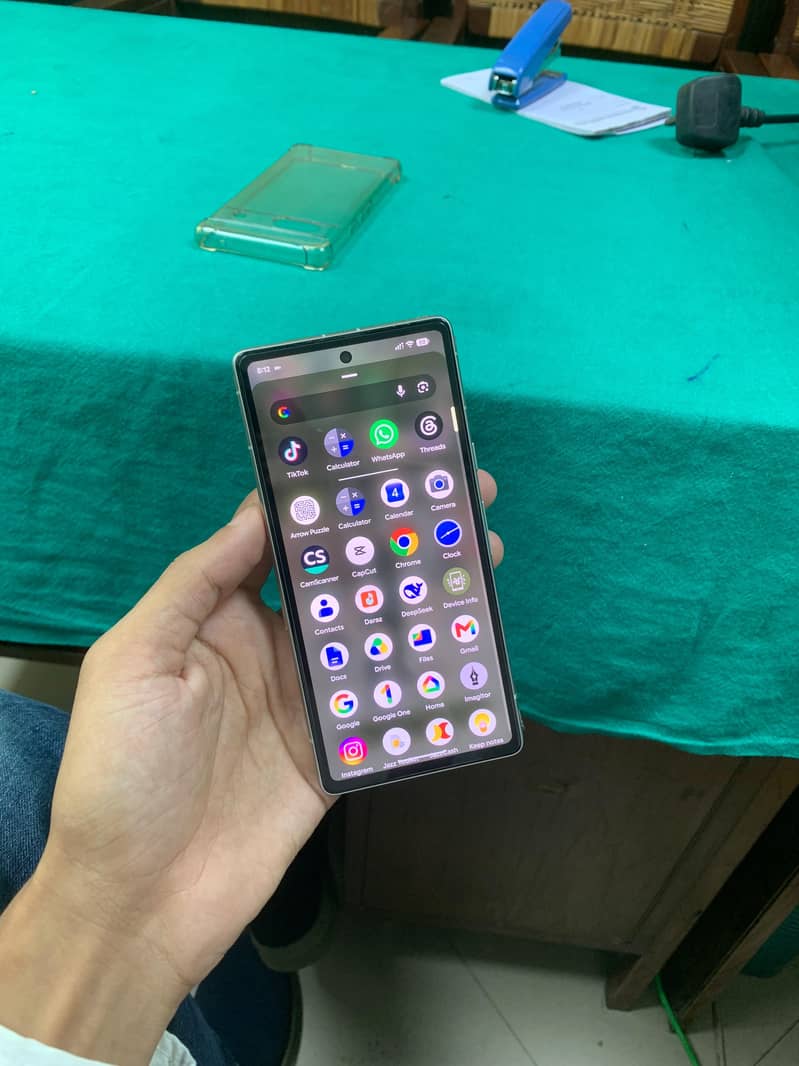 Google Pixel 7a 2