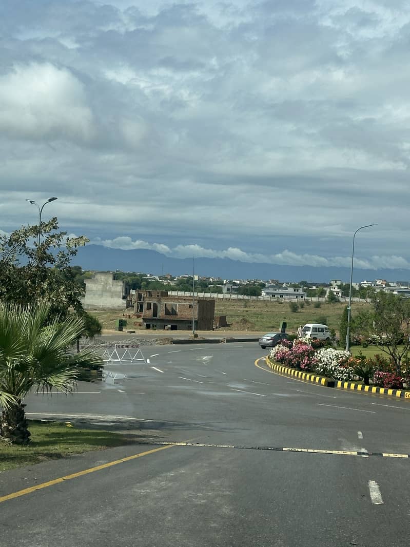 1 KANAL CORNER PLOT C EXT HEIGHTED 2