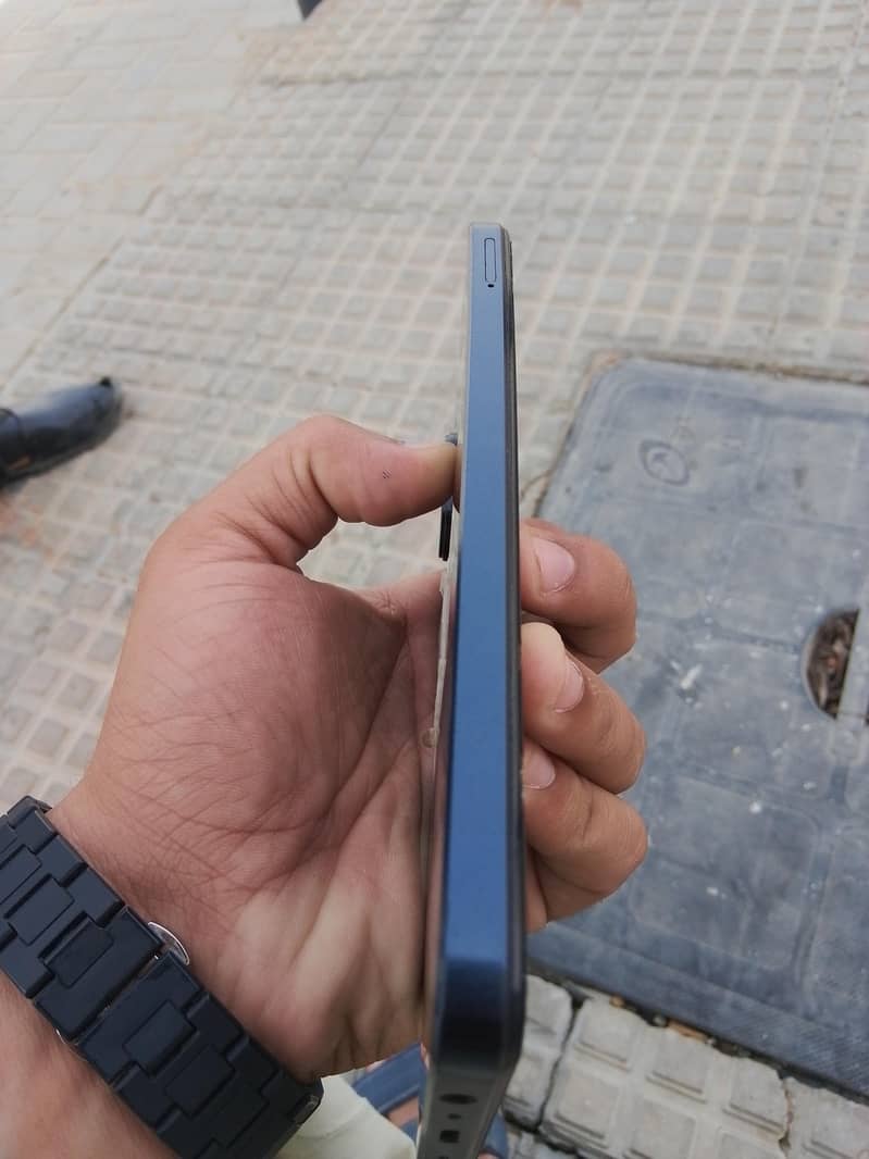 Realme C33 2