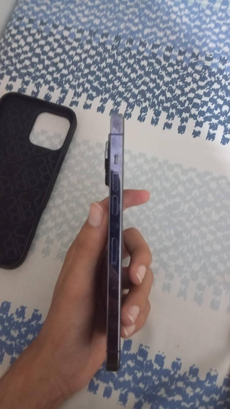 Apple iPhone 14 Pro Max 2
