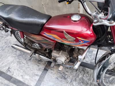 Honda CD 70 2020