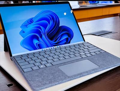 Pro 8 | 11th Gen | 16 , 256 Touch 3K | 03256785678