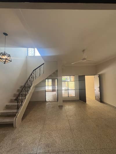 34 Marla Corner House For Sale Model Town, Lahore, Punjab