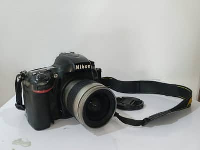 Nikon 610 for urgent sale with 2 lens