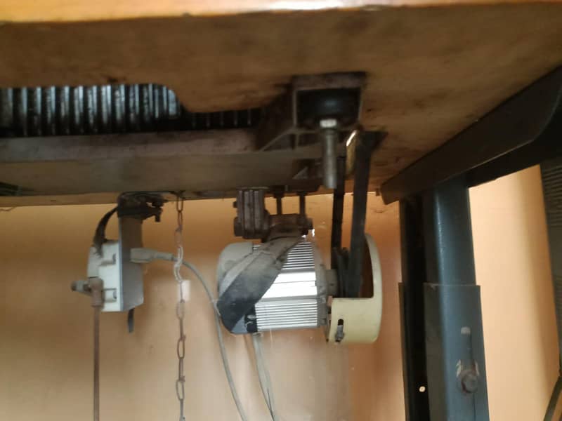 overlock machine L32 3