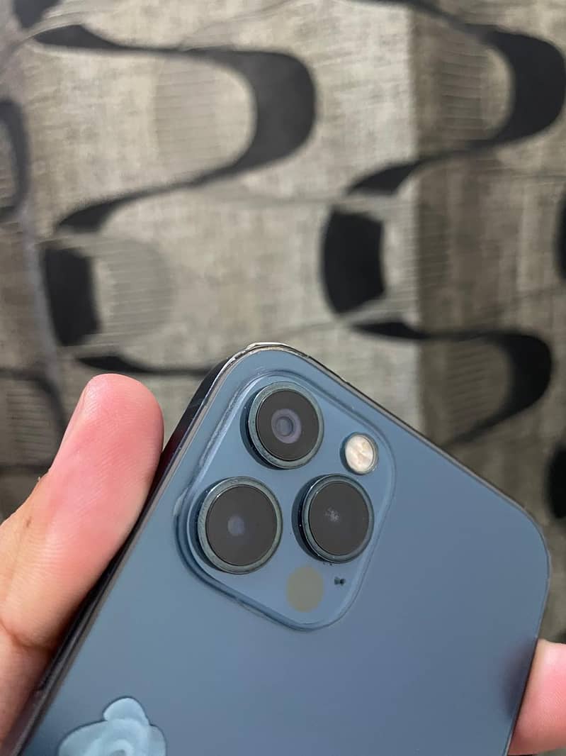 Apple iPhone 12 Pro 1