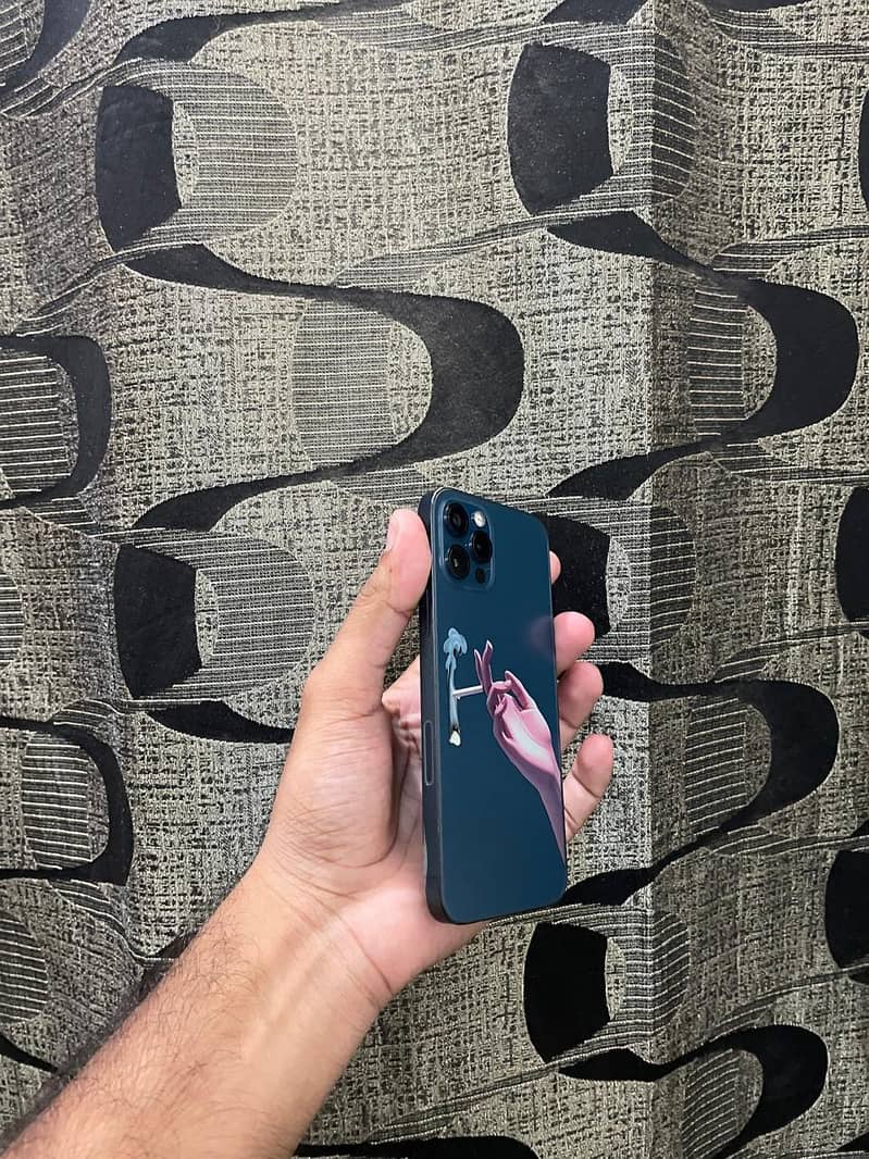 Apple iPhone 12 Pro 3