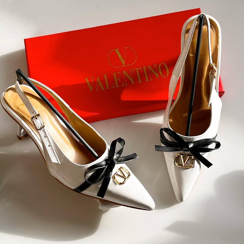 Step Into Elegance  0