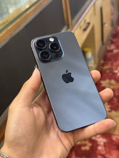 Apple iPhone 15 Pro